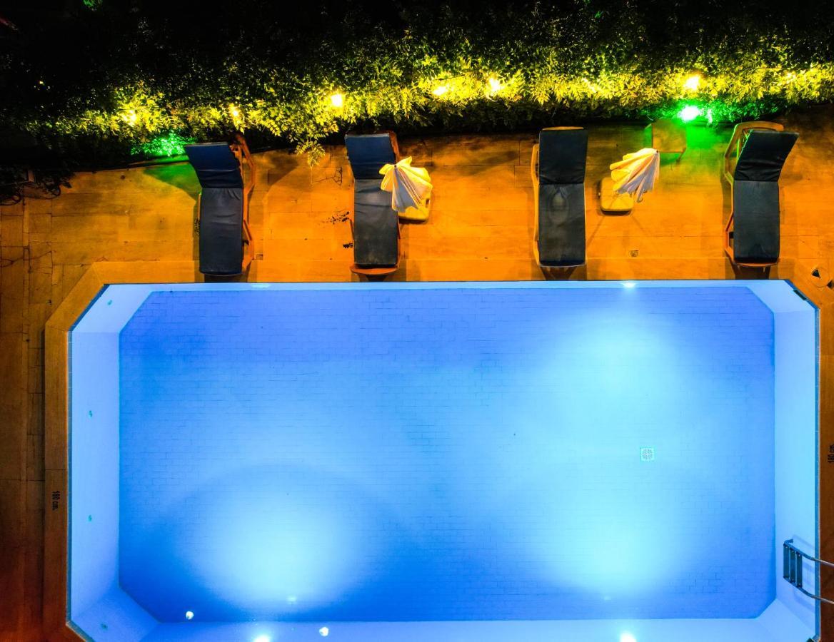 Four Seasons Apart Hotel ダルヤン エクステリア 写真